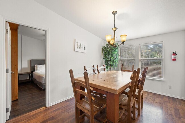 Building Photo - 5519 Hiline Rd