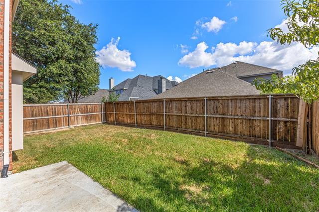 Building Photo - 15920 Alvarado Dr