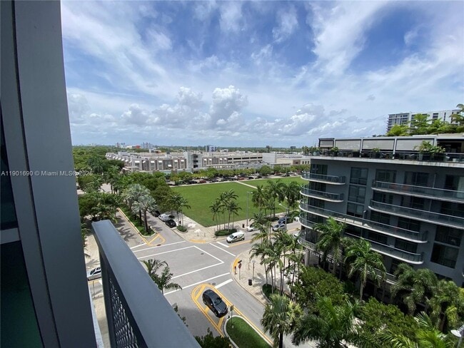 Building Photo - 3301 NE 1st Ave