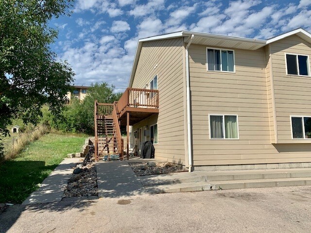 Building Photo - 811 Mallow St