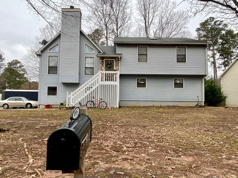 Building Photo - 1095 Mountain Springs Dr NW