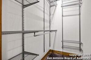 Building Photo - 1542 N Alamo St