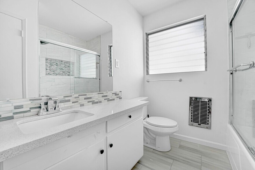 Building Photo - 505 Idaho Ave