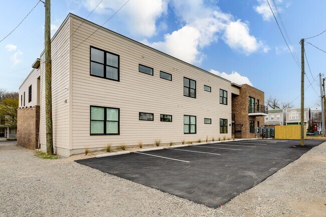 Building Photo - 3308 E Marshall St