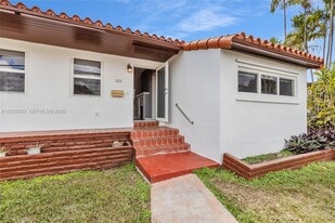 Building Photo - 392 Payne Dr