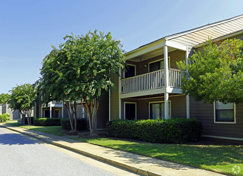 Covington Hills 4800 Raleigh Lagrange Rd Memphis TN 38128 Apartment