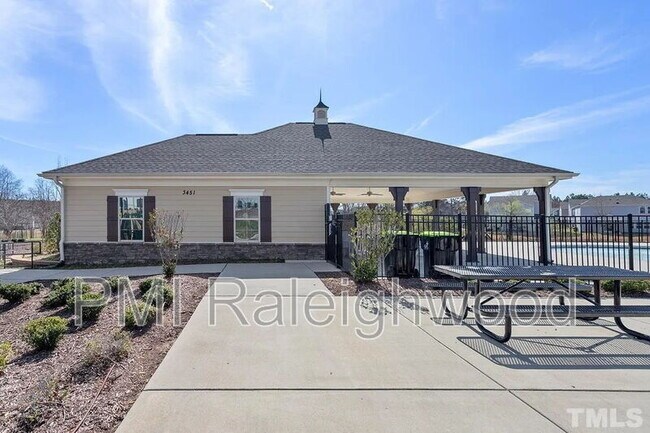 Building Photo - 1195 Chestnut Bluff Run