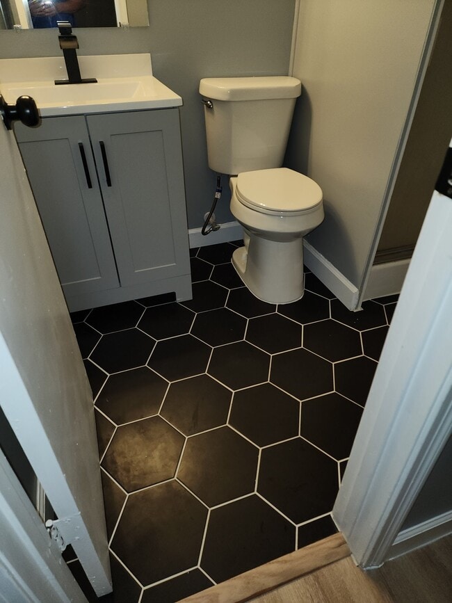 Building Photo - 517 S Downing St