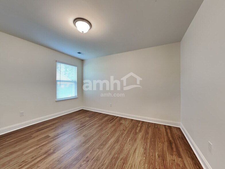 Building Photo - 145 Sweetgum Drive