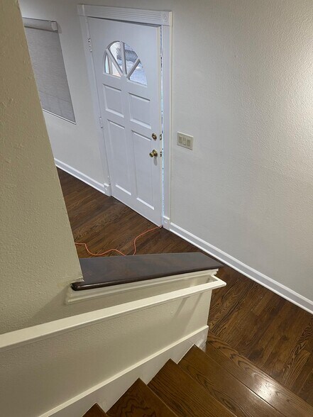 Building Photo - 12244 Magnolia Blvd