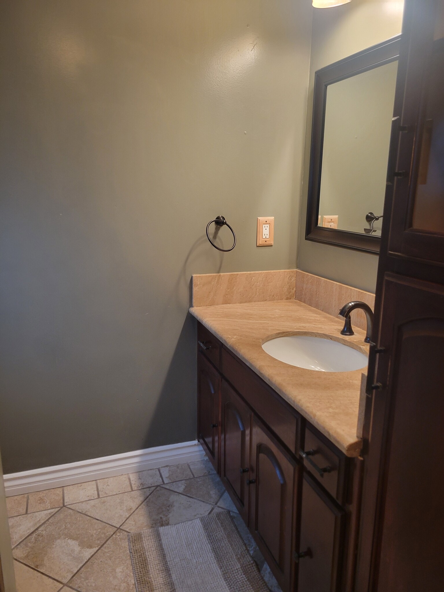 Restroom - 151 W 53rd St