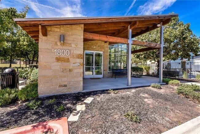 Building Photo - 1925 Alvarado Dr
