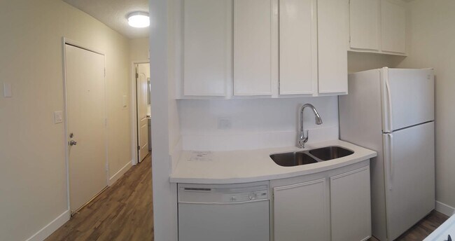 Building Photo - 3189 Cheviot Vista Pl