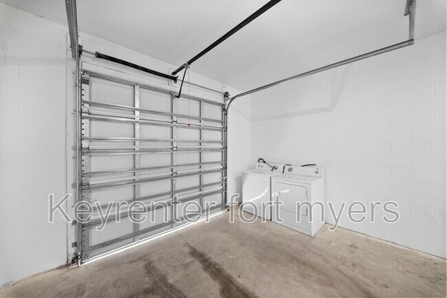 Building Photo - 4716 29th St SW