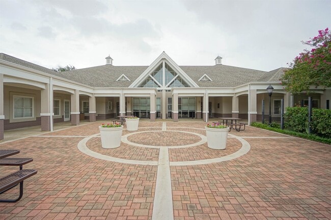 Building Photo - 918 Featherbrook Ct