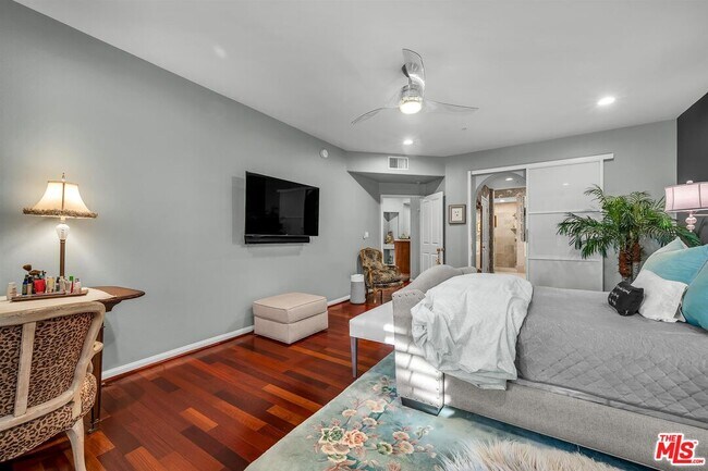 Building Photo - 11740 Sunset Blvd