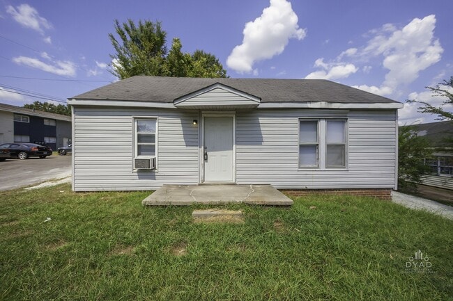 Building Photo - 909 Lane Ave