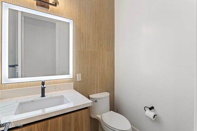 Building Photo - 295 Toyon Ct