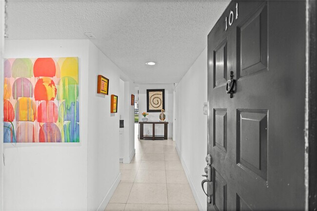 Building Photo - 16051 Blatt Blvd