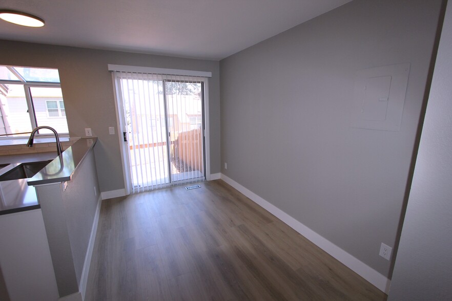 Dining Room - 6737 Mountain Top Ln