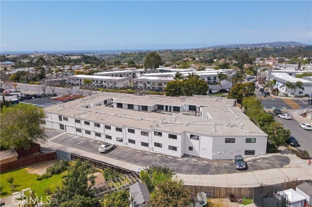 Building Photo - 6679 Linda Vista Rd