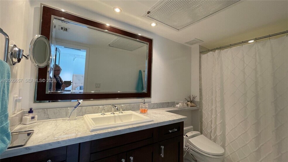 Building Photo - 5701 Collins Ave