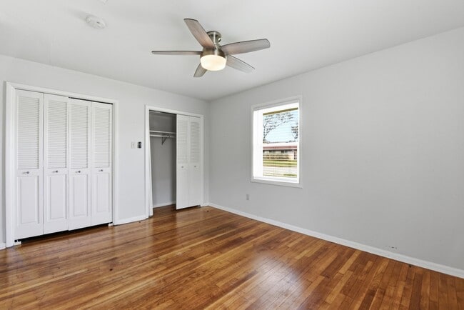 Building Photo - 4929 Libbey Dr