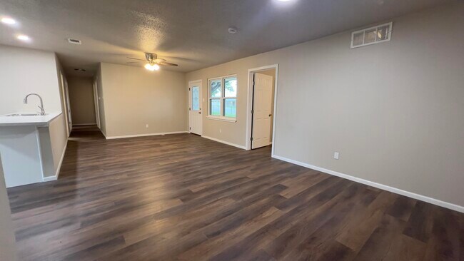 Building Photo - 3705 Elkhart Ave