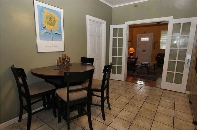 Building Photo - Charming 2BR South Side Home | Updated Kitchen w/ Dishwasher | Prime Pittsburgh Location