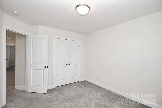 Building Photo - 10436 Glenmere Crk Cir