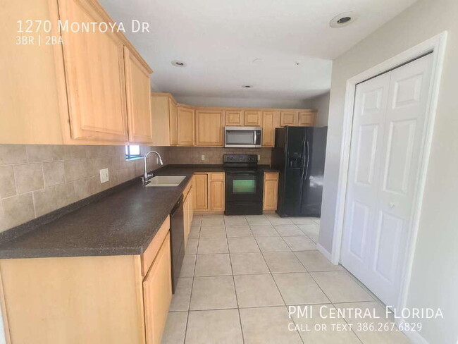 Building Photo - 1270 Montoya Dr