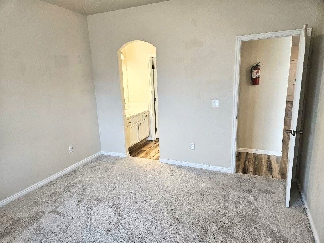 Building Photo - 21 Mangum Cir