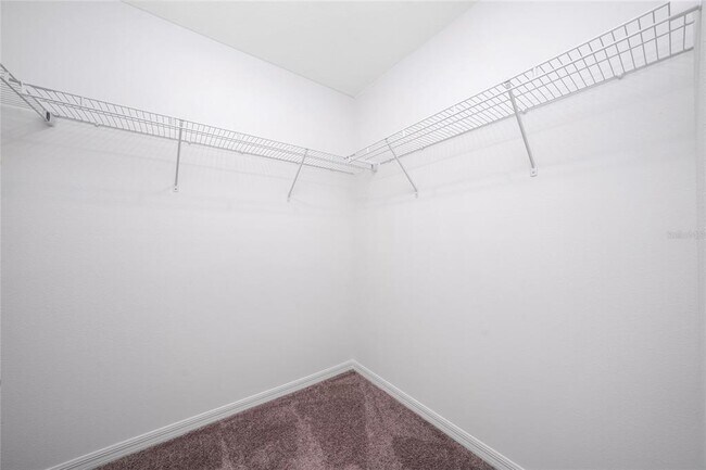 Building Photo - 2810 Raindrop Run St