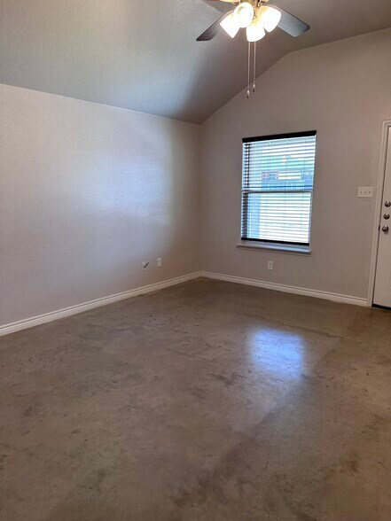 Building Photo - 1239 Liberation Ln