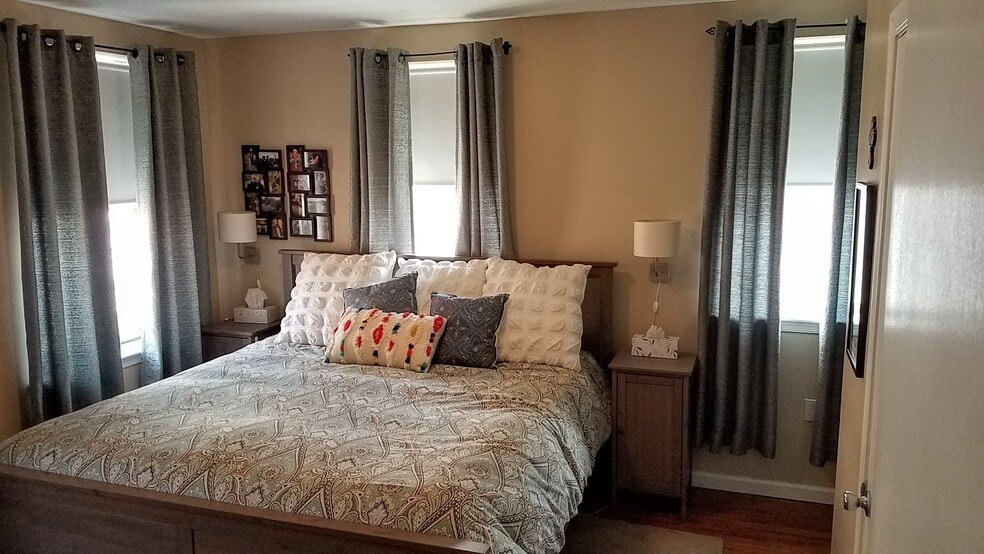 Bedroom-Master - 613 S 16th St
