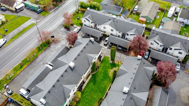 Building Photo - Suncrest Terrace