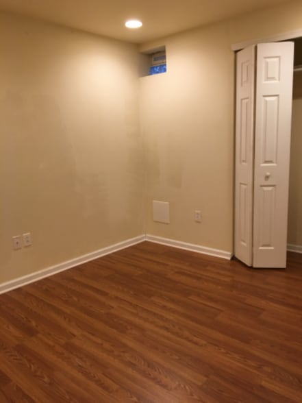 Building Photo - 1528 Willington St