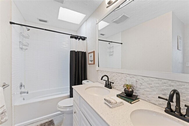 Building Photo - 1841 Buccaneer Dr