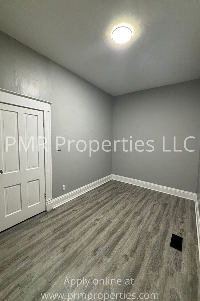 Building Photo - 615 E Highland Ave