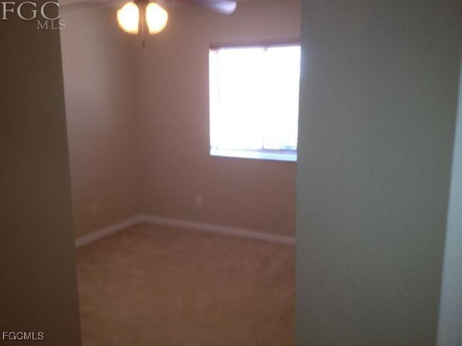 Building Photo - 10038 Chiana Cir