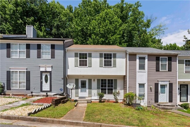 Primary Photo - 2951 Aspen Woods Entry