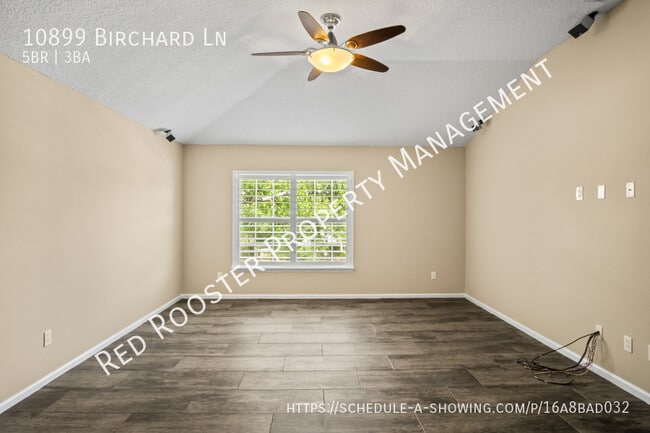 Building Photo - 10899 Birchard Ln