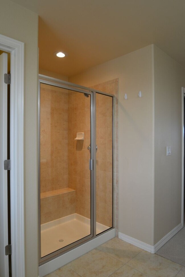 Building Photo - 5079 Farris Creek Ct