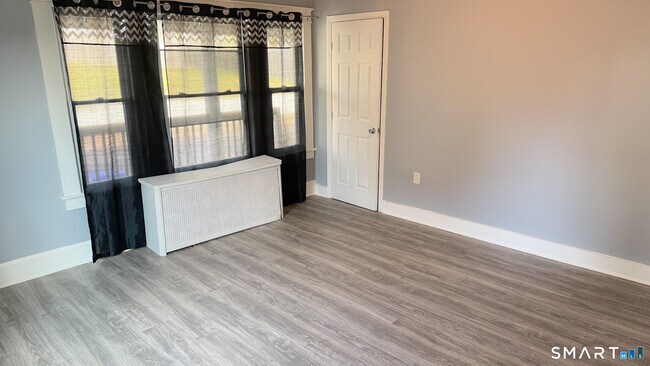 Building Photo - 45 Prospect St