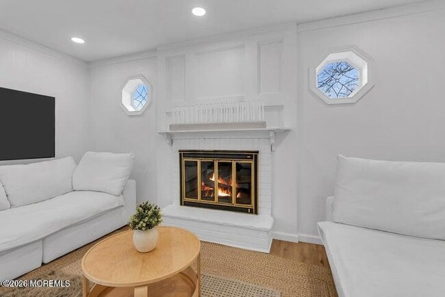 Building Photo - 19 Fieldstone Ln