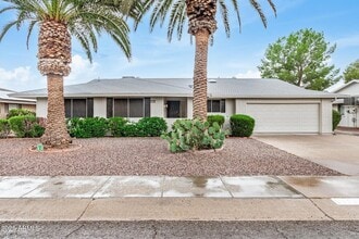 Building Photo - 10725 W El Capitan Cir