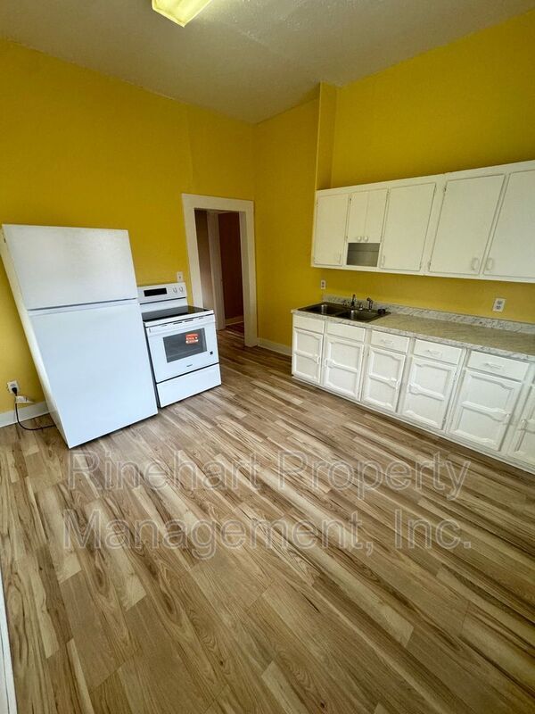 Building Photo - 504 N Confederate Ave