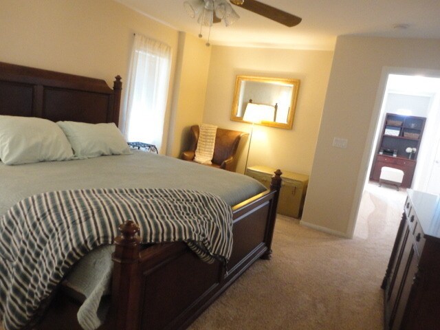 Building Photo - Beautiful 2 Story Home in Mountains Edge.