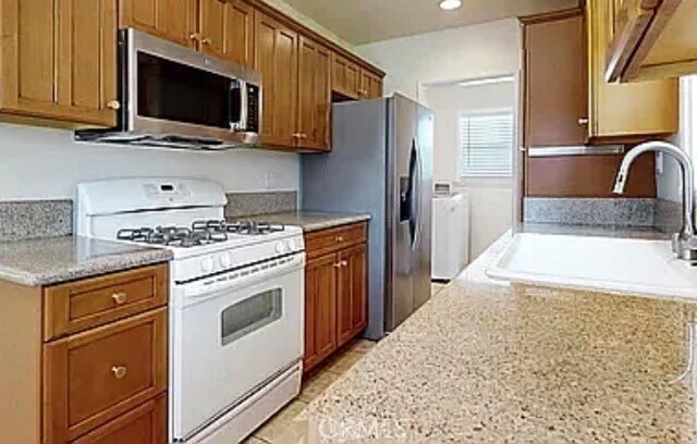 Building Photo - 3250 Las Lunas St