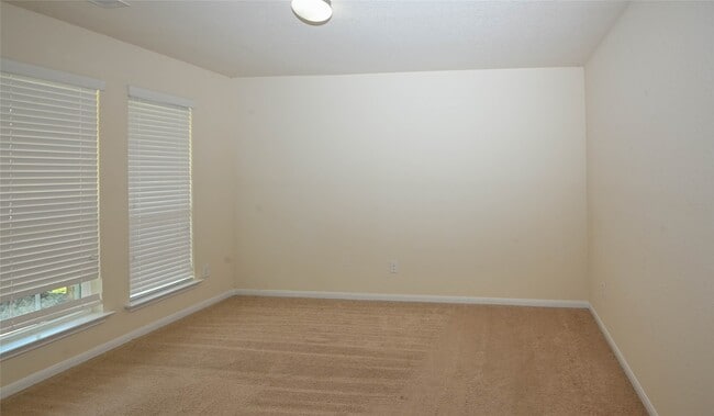 Building Photo - 14910 Hope Hills Ln